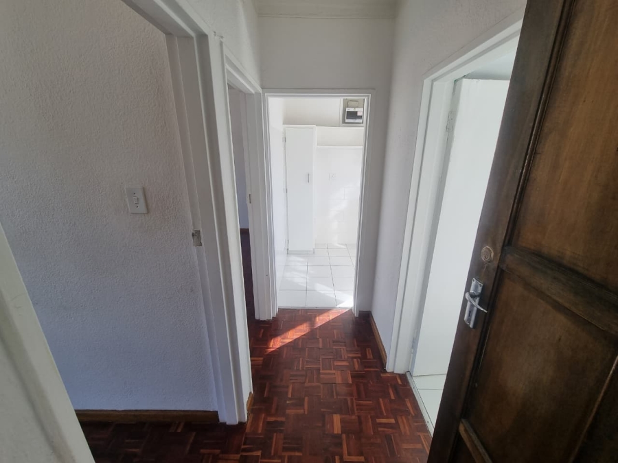 To Let 1 Bedroom Property for Rent in Tamboerskloof Western Cape